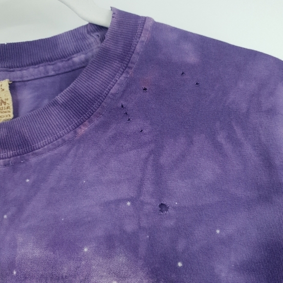 The Mountain Large Vintage Native American Wolf Tie Dye Purple T Shirt Thrashed - Picture 5 of 10